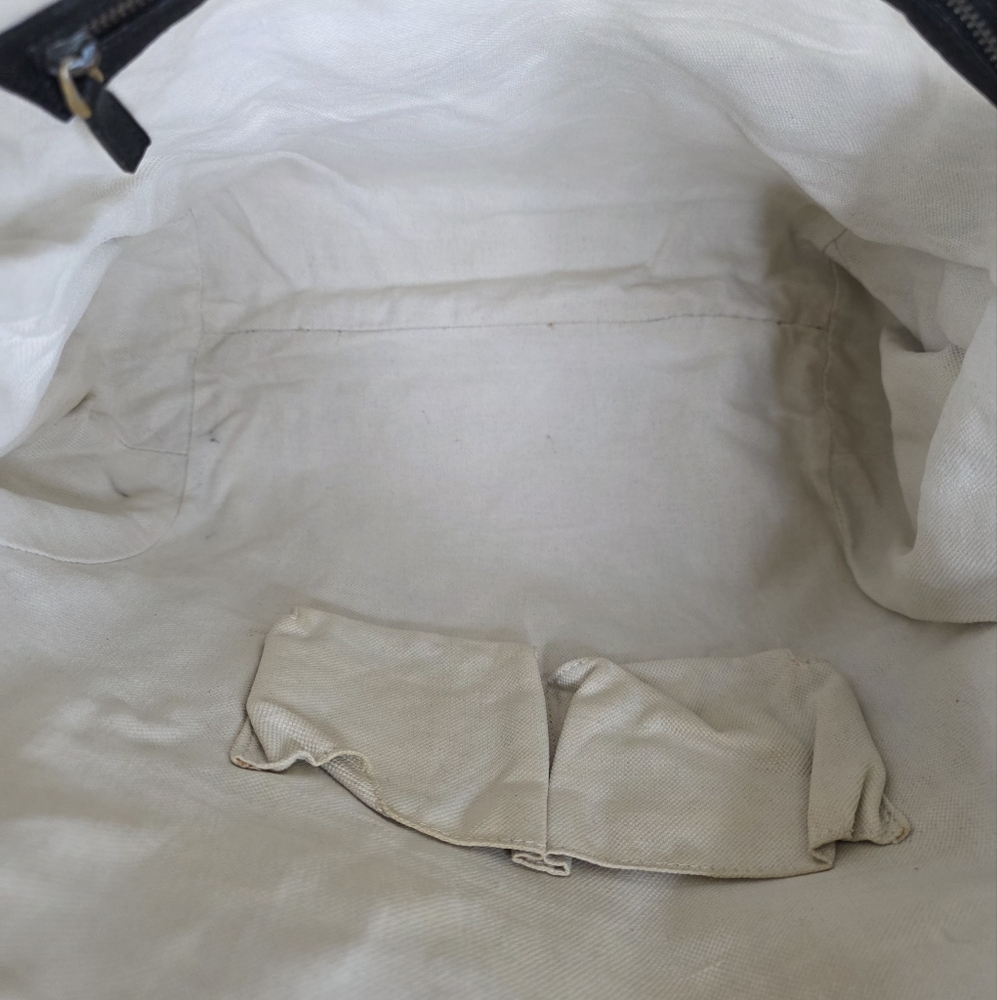Gucci Tan and Black Hobo Bag - Picture 14 of 16